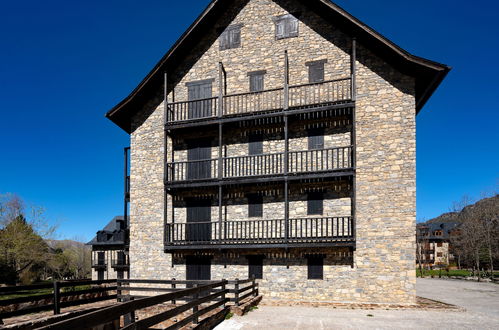 Foto 38 - Apartamento de 3 quartos em La Vall de Boí com piscina e vista para a montanha