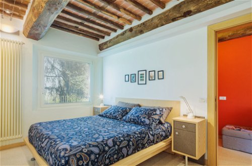 Foto 18 - Apartamento de 2 quartos em Capannori com piscina privada e jardim