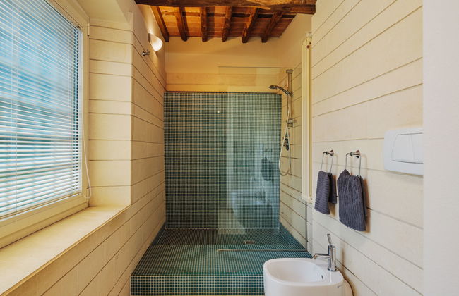 Apartamento de 2 quartos em Capannori com piscina privada e jardim - Foto 20