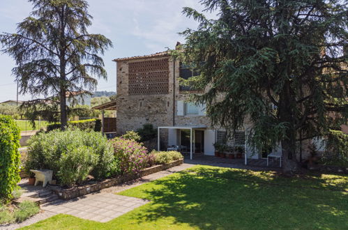 Foto 23 - Apartamento de 2 habitaciones en Capannori con piscina privada y jardín