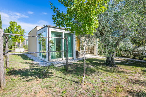 Foto 5 - Haus mit 2 Schlafzimmern in Cecina mit schwimmbad und blick aufs meer