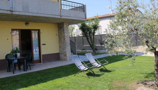 Apartamento de 3 quartos em Lazise com piscina e jardim - Foto 2