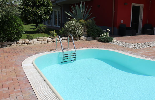 Apartamento de 5 quartos em Lazise com piscina e jardim - Foto 1