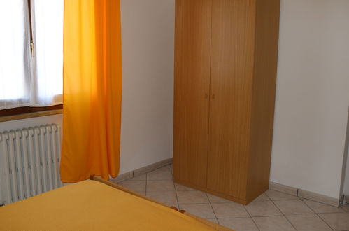 Foto 12 - Appartamento con 2 camere da letto a Lazise con piscina e giardino