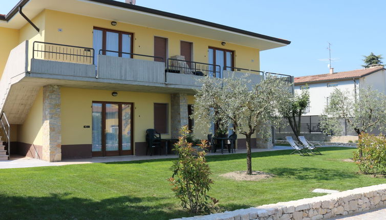 Photo 1 - Appartement de 2 chambres à Lazise avec piscine et vues sur la montagne