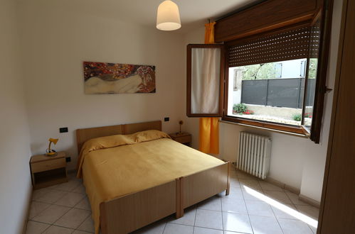 Foto 4 - Appartamento con 2 camere da letto a Lazise con piscina e vista sulle montagne