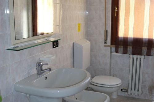 Foto 15 - Apartamento de 2 quartos em Lazise com piscina e vista para a montanha