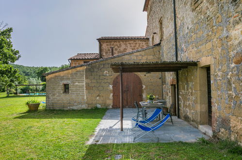 Photo 18 - 1 bedroom Apartment in Sorano with swimming pool and garden