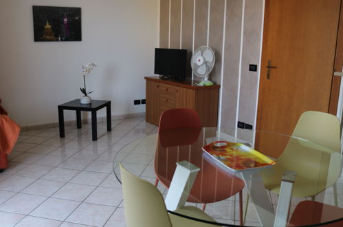 Foto 6 - Apartamento de 2 quartos em Lazise com piscina e jardim