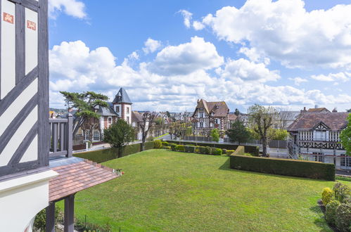 Foto 4 - Apartamento de 1 habitación en Cabourg con vistas al mar