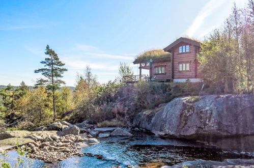 Foto 1 - Casa de 4 quartos em Fossdal com jardim e terraço