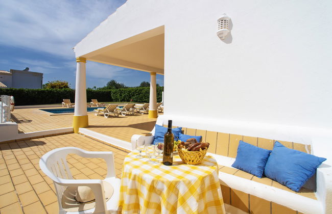 Casa de 4 quartos em Albufeira com piscina privada e jardim - Foto 25