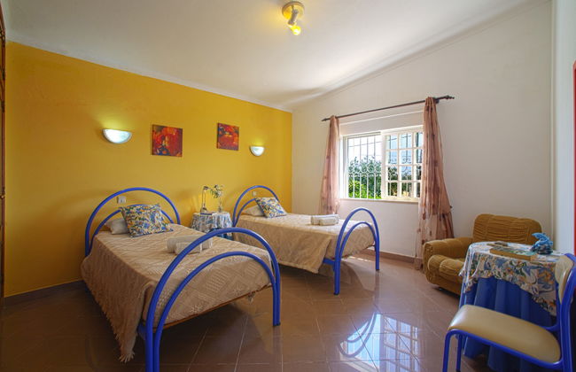 Casa de 4 quartos em Albufeira com piscina privada e jardim - Foto 14