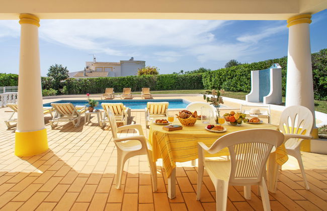 Casa de 4 quartos em Albufeira com piscina privada e jardim - Foto 26