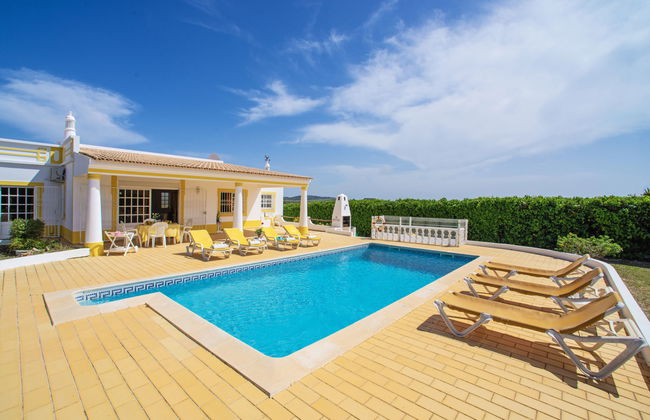 Casa de 4 quartos em Albufeira com piscina privada e jardim - Foto 23