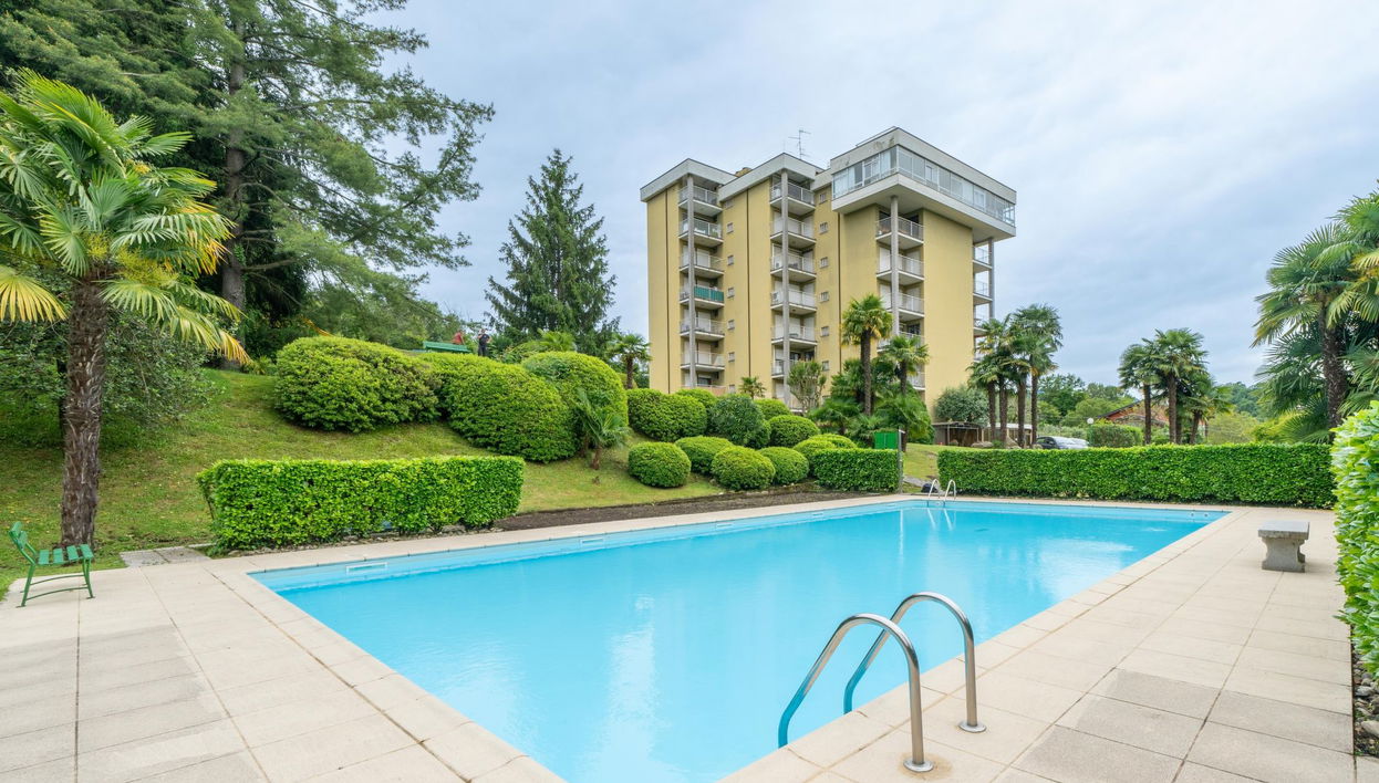 Apartamento de 2 quartos em Germignaga com piscina e jardim - Foto 1