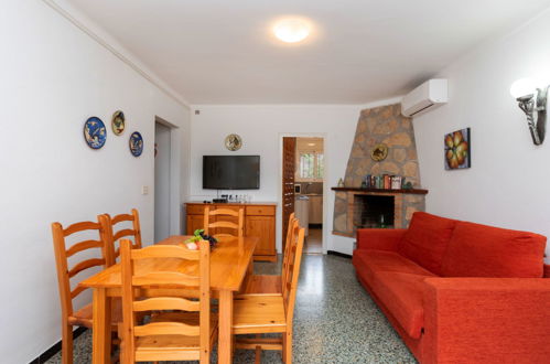 Photo 9 - 2 bedroom House in l'Escala with garden and terrace