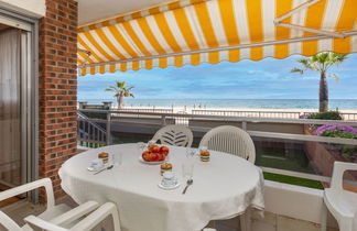 Photo 2 - 3 bedroom Apartment in Cambrils with garden