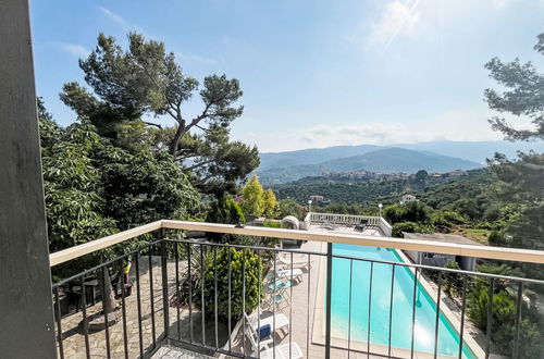 Foto 5 - Apartamento de 1 quarto em Imperia com piscina e jardim