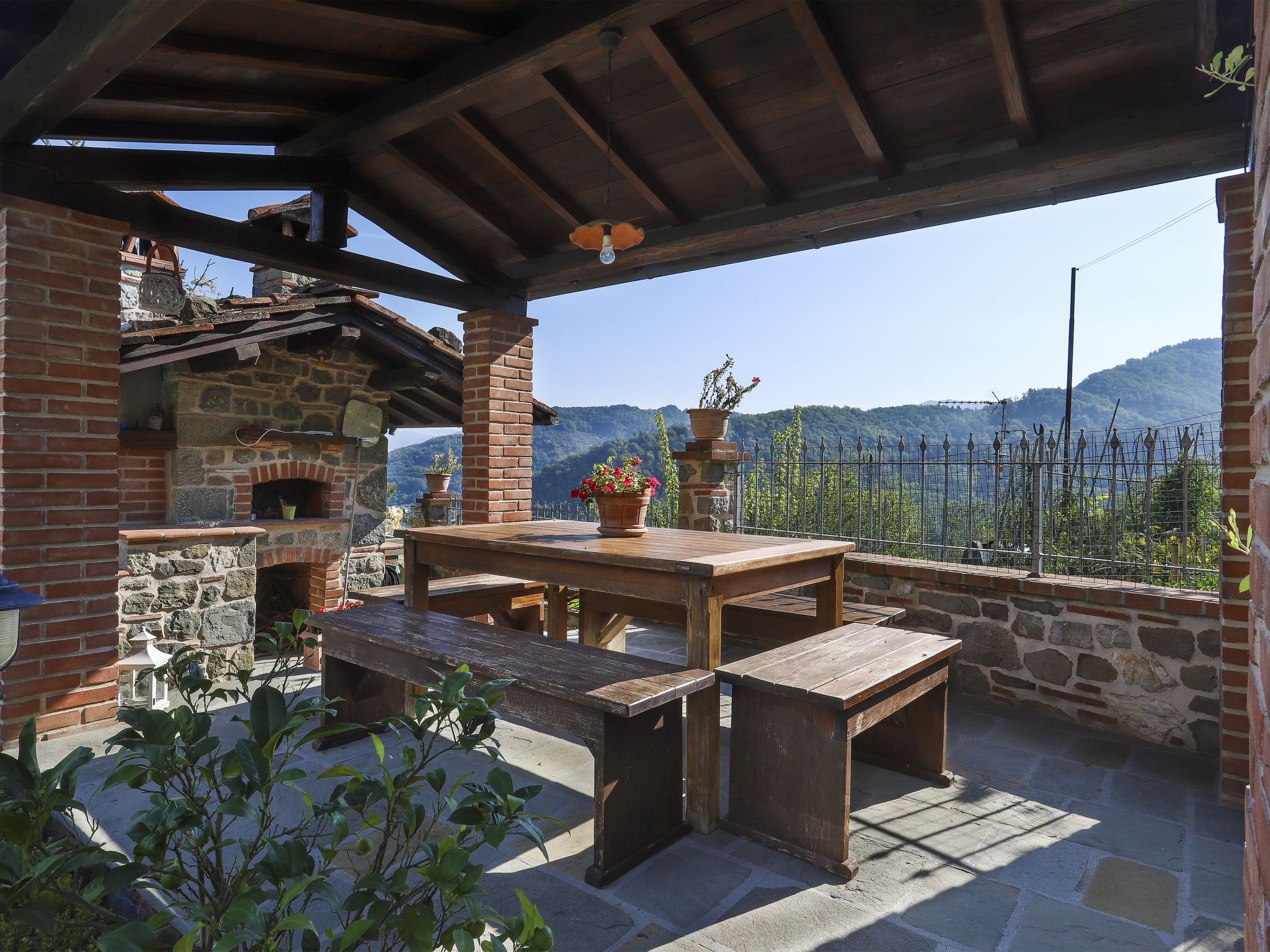 Photo 14 - Appartement de 2 chambres à Bagni di Lucca avec piscine privée et terrasse
