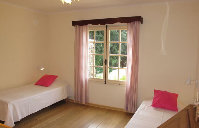 Casa de 5 quartos em Le Plan-de-la-Tour com piscina privada e jardim - Foto 7