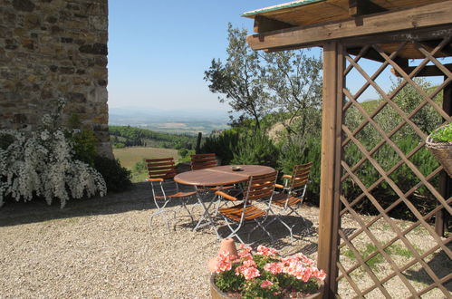 Photo 23 - 2 bedroom House in Castellina in Chianti with swimming pool and garden