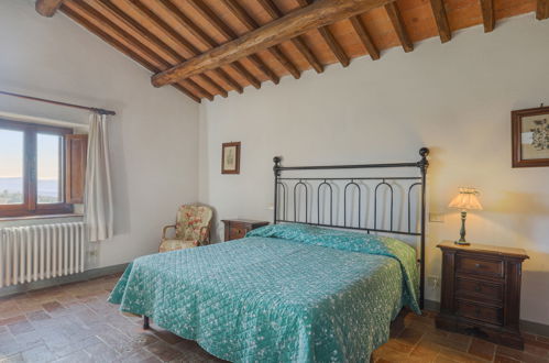 Photo 9 - 2 bedroom House in Castellina in Chianti with swimming pool and garden