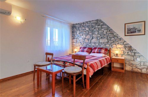 Foto 28 - Casa con 3 camere da letto a Vodnjan con terrazza e vista mare