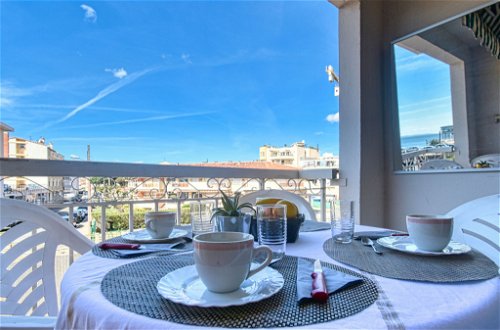 Photo 16 - 1 bedroom Apartment in Saint-Raphaël with terrace and sea view