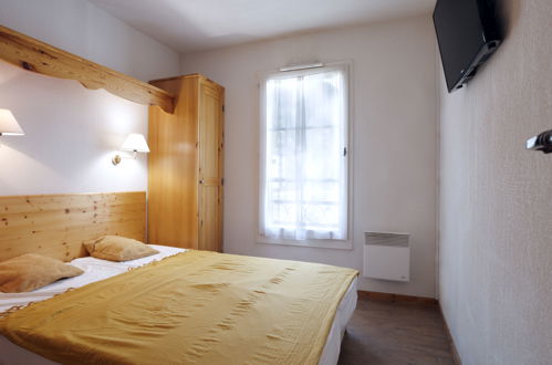 Foto 5 - Apartment mit 2 Schlafzimmern in Saint-Gervais-les-Bains mit schwimmbad und blick auf die berge