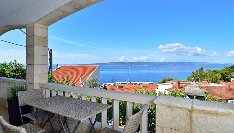 Foto 1 - Casa de 6 quartos em Brela com terraço e vistas do mar