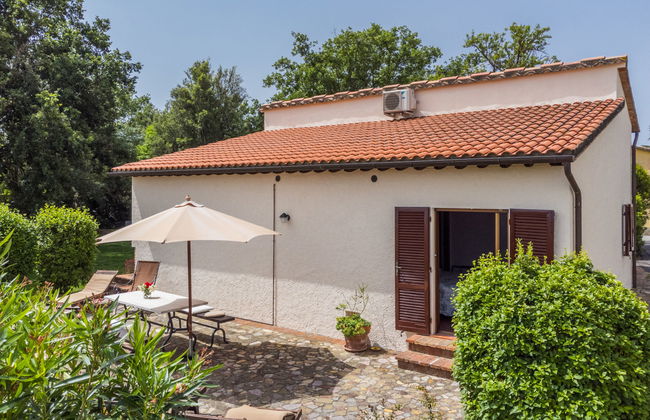 Casa de 4 quartos em Cinigiano com piscina e jardim - Foto 1