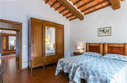 Foto 22 - Casa con 3 camere da letto a Cinigiano con piscina e giardino