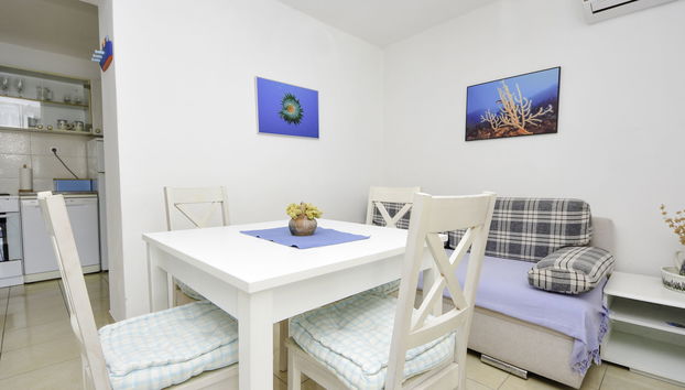 Apartment mit 3 Schlafzimmern in Karlobag mit terrasse - Foto 3