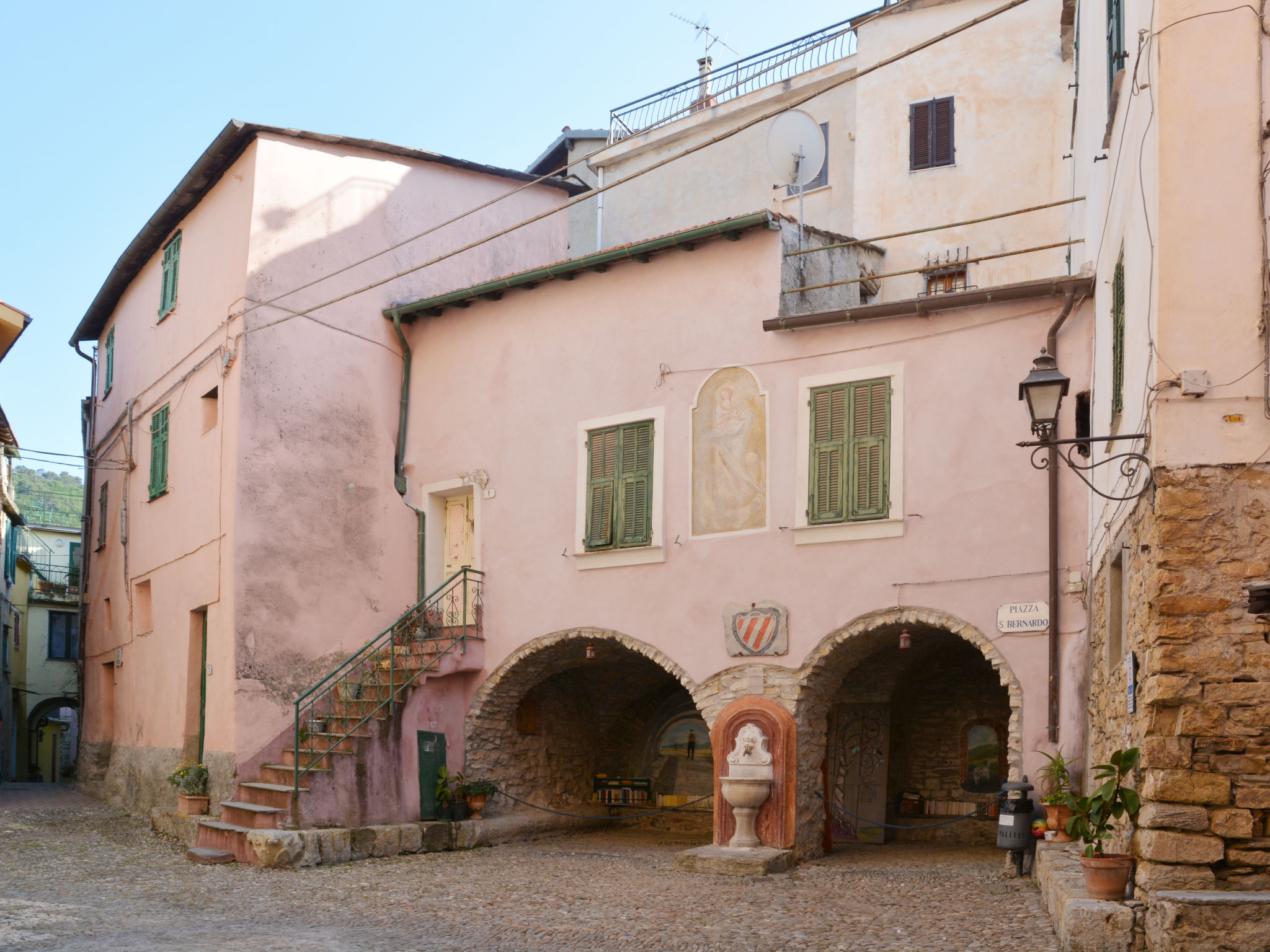 Photo 17 - Maison de 1 chambre à Pietrabruna avec jardin et terrasse