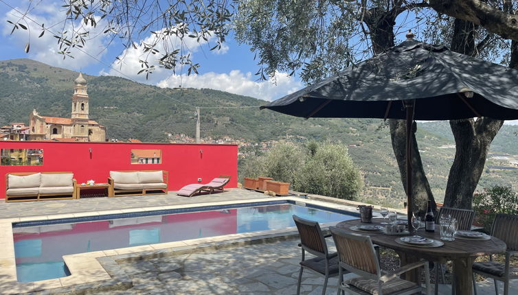 Photo 1 - Maison de 2 chambres à Pietrabruna avec piscine privée et vues à la mer