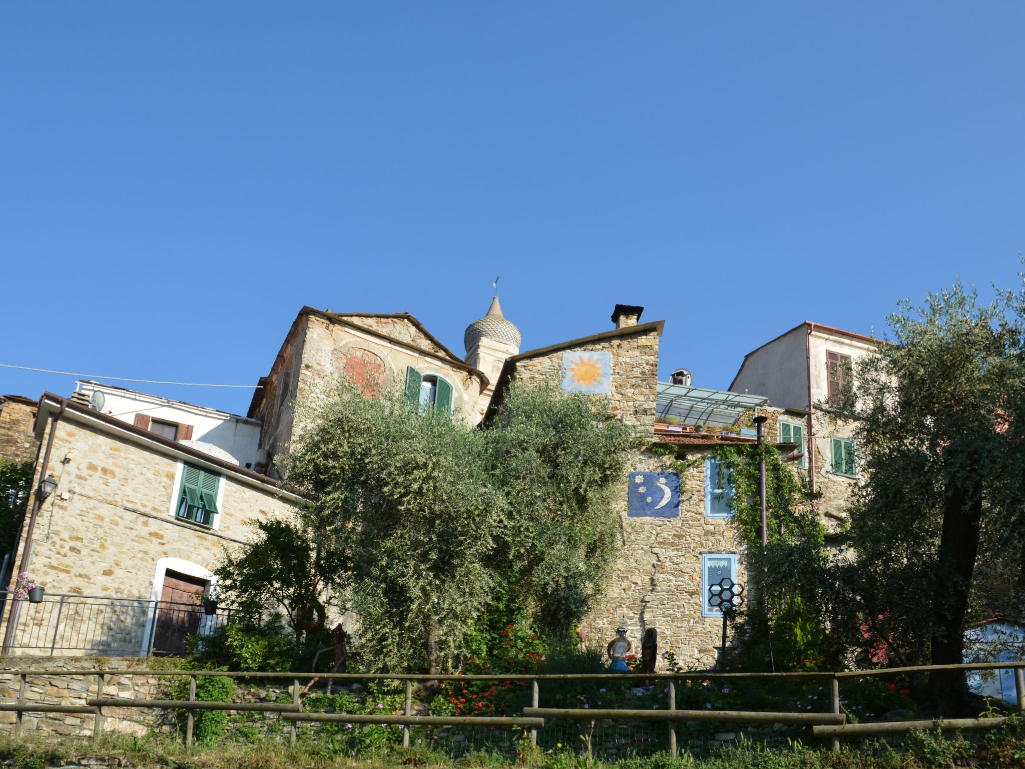 Photo 22 - Maison de 1 chambre à Pietrabruna avec jardin et terrasse