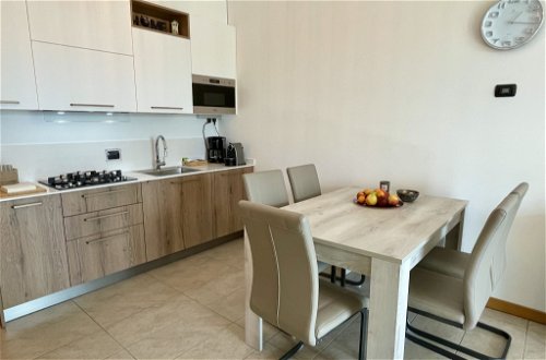 Photo 5 - 1 bedroom Apartment in Trezzone with swimming pool and mountain view
