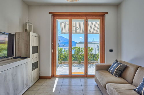 Foto 4 - Apartamento de 1 habitación en Trezzone con piscina y vistas a la montaña