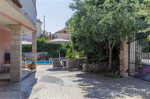 Foto 28 - Apartamento de 1 quarto em Rovinj com piscina e vistas do mar