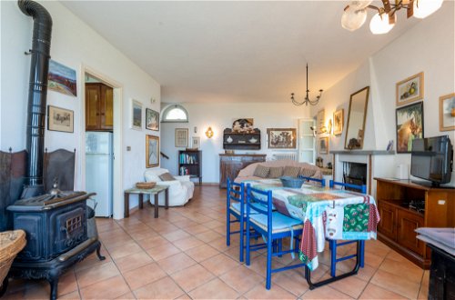 Foto 13 - Haus mit 6 Schlafzimmern in San Damiano d'Asti mit schwimmbad und garten