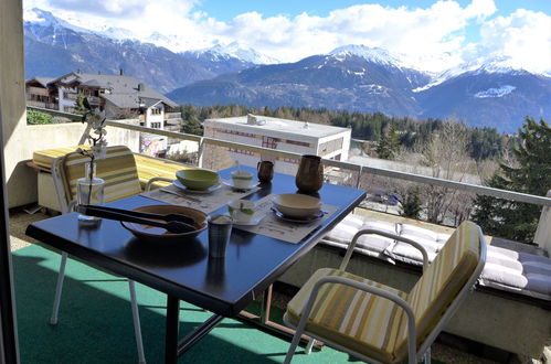 Foto 21 - Appartamento a Crans-Montana con piscina e terrazza