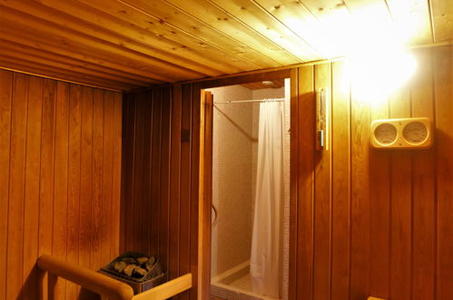 Foto 32 - Apartamento em Crans-Montana com piscina e sauna