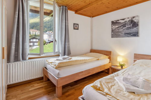 Foto 7 - Appartamento con 2 camere da letto a Lauterbrunnen