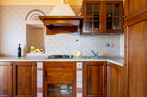 Photo 6 - 2 bedroom Apartment in Cossombrato with swimming pool and garden