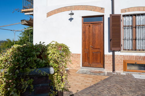 Photo 36 - 2 bedroom Apartment in Cossombrato with swimming pool and garden