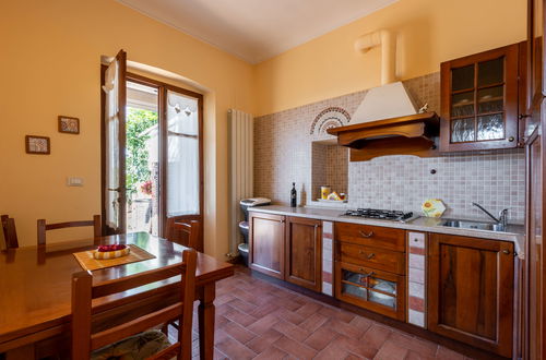 Photo 5 - 2 bedroom Apartment in Cossombrato with swimming pool and garden