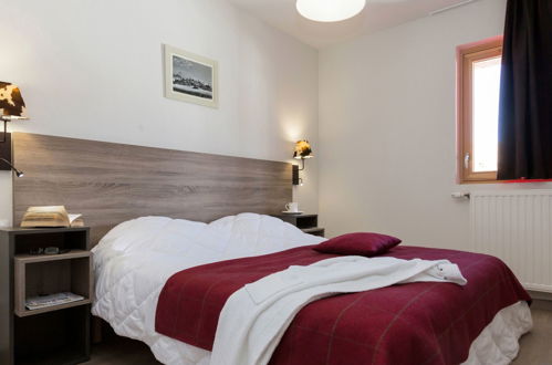 Foto 16 - Apartment mit 1 Schlafzimmer in La Plagne Tarentaise mit schwimmbad und blick auf die berge