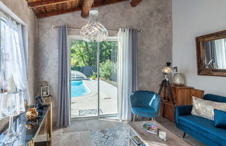 Foto 3 - Casa con 3 camere da letto a Roussillon con piscina privata e terrazza