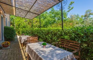 Photo 3 - 4 bedroom House in Mosciano Sant'Angelo with private pool and garden